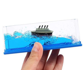 Car Dashboard Cruise Ship Fluid Drift Bottle